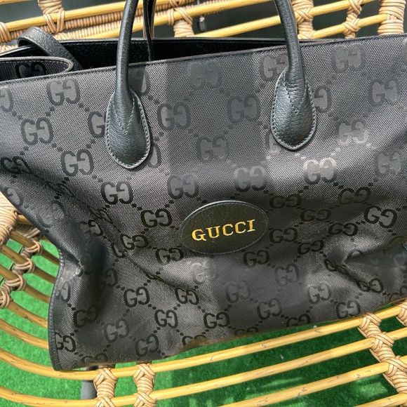 Gucci GG Nylon Off The Grid Tote - Picture 2 of 6